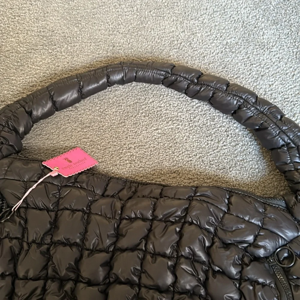 Simply Southern Large Black Quilted Puff Shoulder/Tote Bag. 3 zipper pockets. - Picture 6 of 11